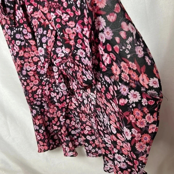 KENSIE pink chiffon,faux wrap,floral, puffy sleeve dress,sz 2, surplice,fairy - Picture 8 of 15